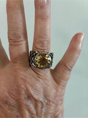 Silpada Sterling Silver Ring with Faceted Citrine Center-stone Size 8.5-9 R 1425